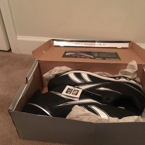 REEBOK Men's Baseball Softball Athletic Cleats Sz 16